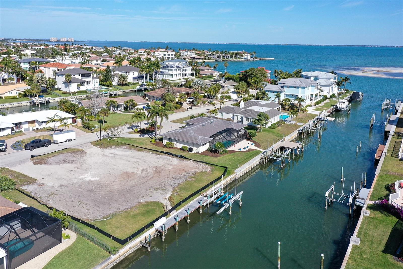 COUNTRY CLUB SHORES SEC 01 - Land