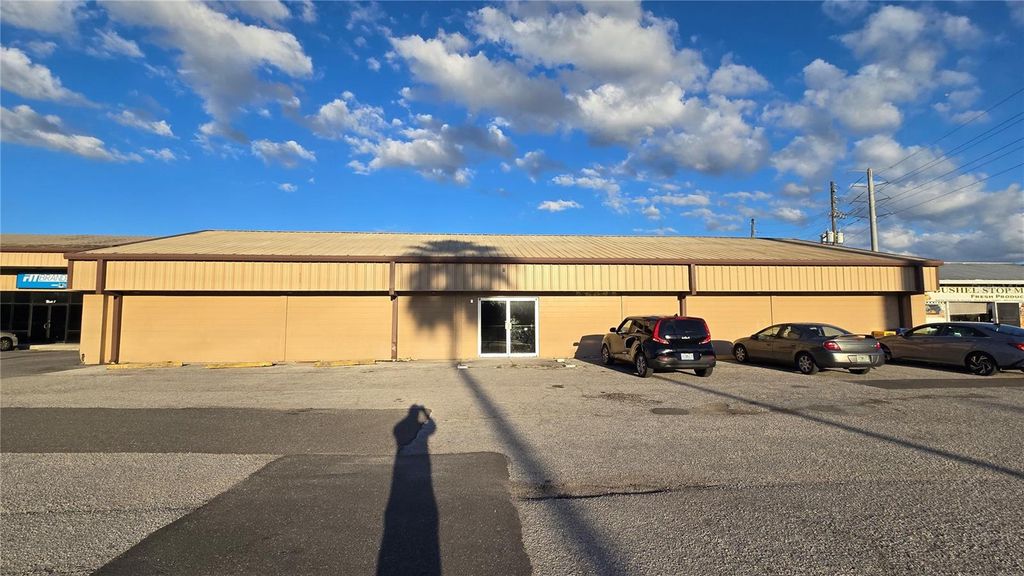 Photo of 6520 Fort King Road, Zephyrhills, FL 33542 (MLS # TB8457107)