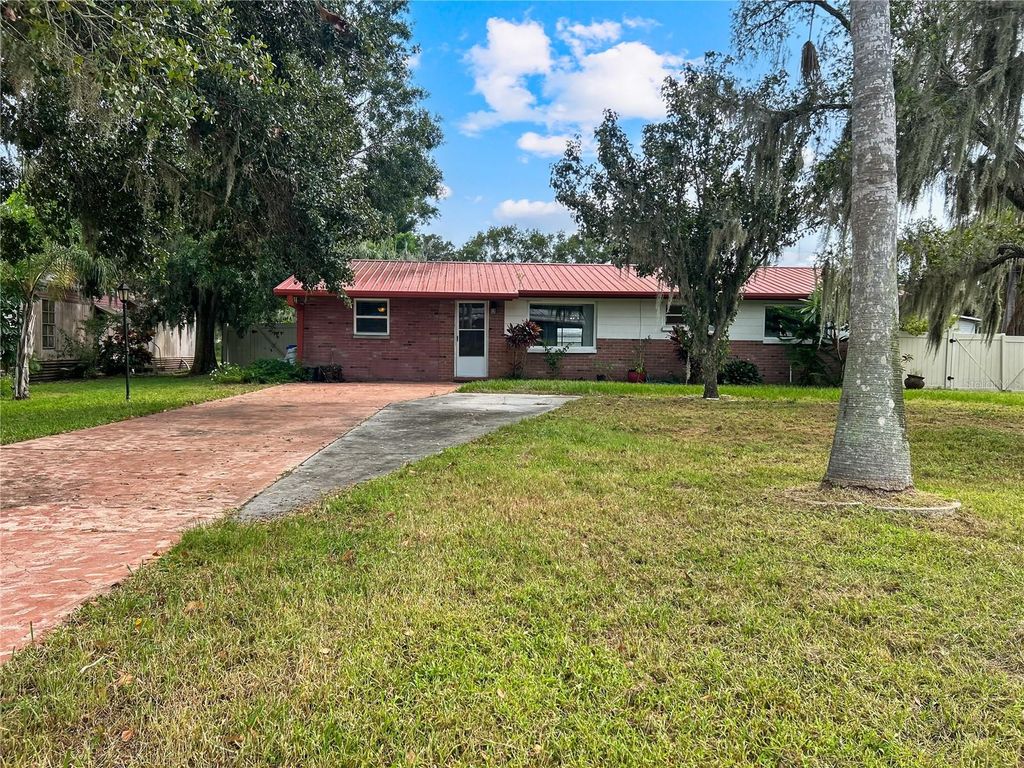 Photo of 3307 18th Avenue SE, Ruskin, FL 33570 (MLS # TB8429073)