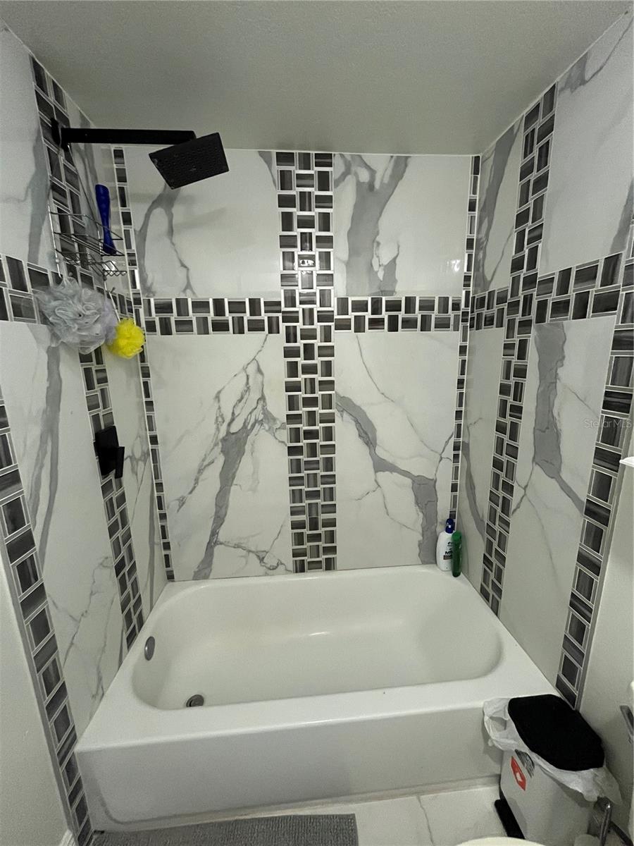 CARRIAGE COVE - Residential