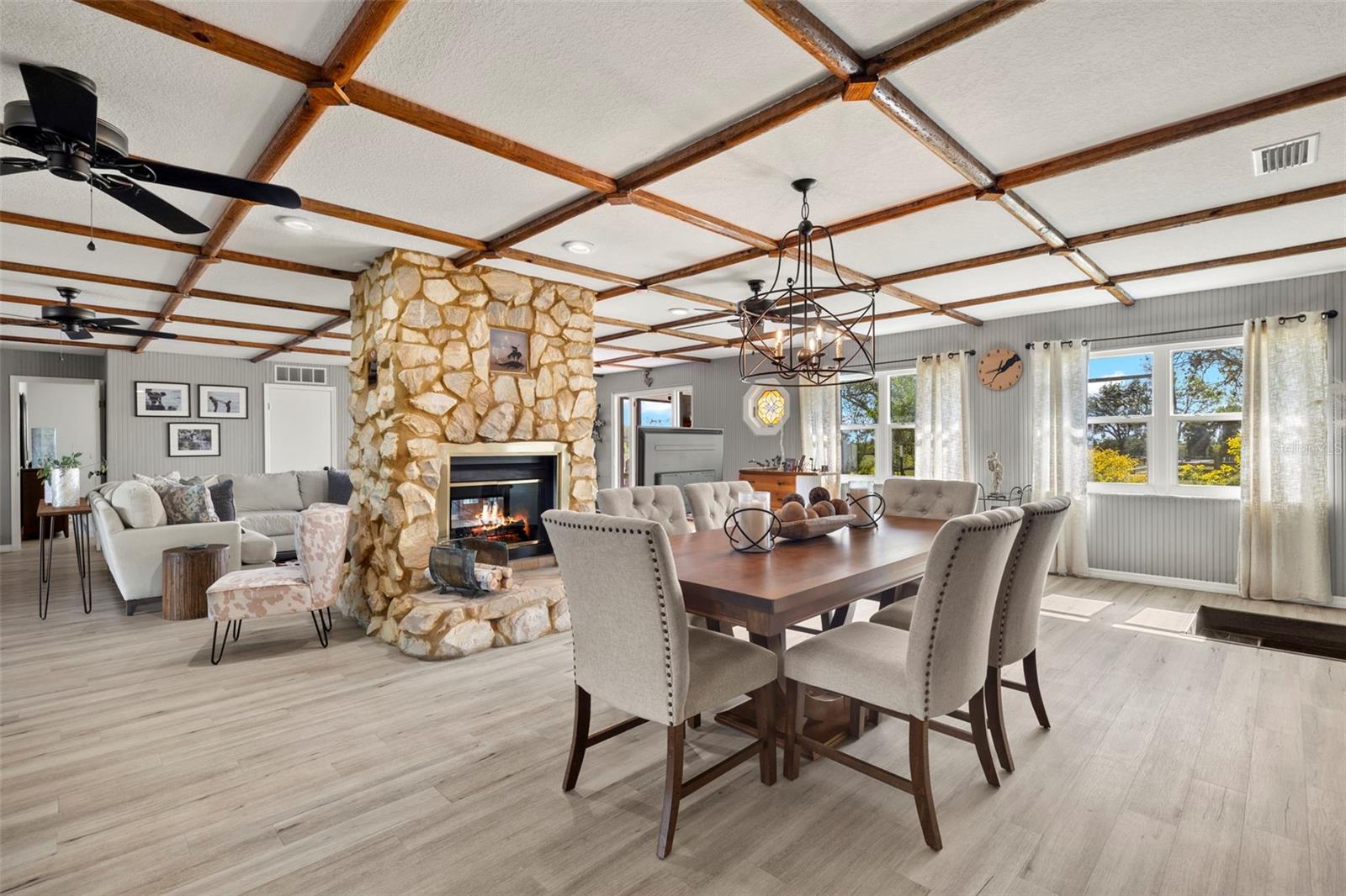 ARCADIA GRVS INC - Residential