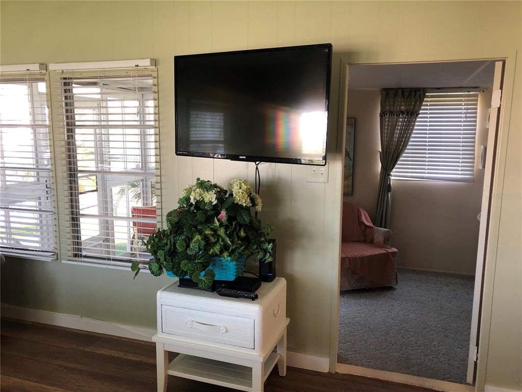 GOLF LAKES RESIDENTS CO-OP - Residential Lease