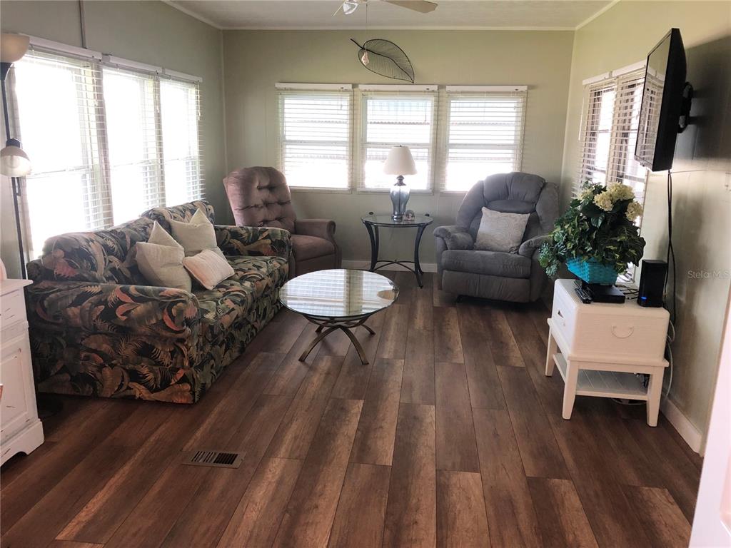 GOLF LAKES RESIDENTS CO-OP - Residential Lease