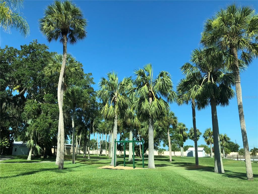 GOLF LAKES RESIDENTS CO-OP - Residential Lease