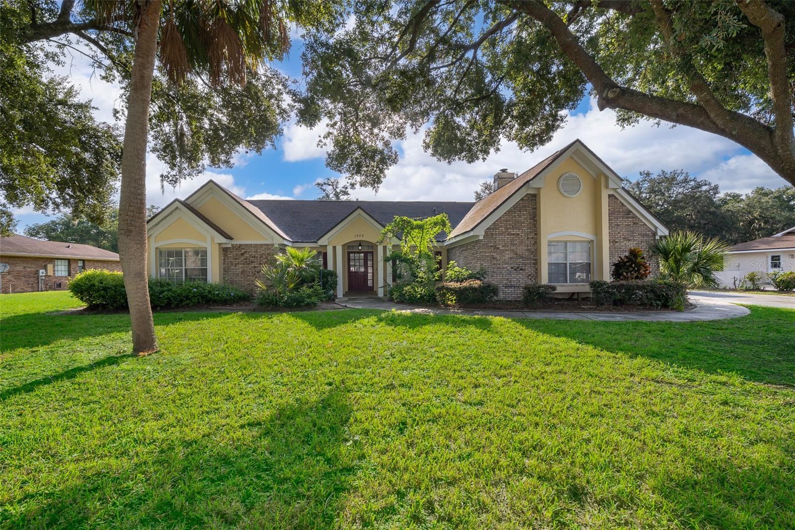 Welcome to 1573 Errol Parkway in Apopka! This beautifully updated ranch-style home with modern upgrades combines modern comfort with timeless charm, offering everything today’s buyers are searching for. Step inside and be greeted by a bright, open floor plan with a freshly remodeled interior that feels brand new.
Enjoy peace of mind with major upgrades already completed for you: a brand-new A/C (only 6 months old) and a new water heater, ensuring efficiency and worry-free living for years to come. The spacious layout flows seamlessly from the living areas to the kitchen and dining spaces, creating the perfect setting for both entertaining and everyday living.
Out back, you’ll love the generous yard space with no rear neighbors, giving you privacy and plenty of room to play, garden, or relax. Nestled in an established, well-maintained community, this home strikes the perfect balance of tranquility and convenience.
Located just minutes from major highways, shopping, dining, and entertainment, you’ll have easy access to everything Orlando and Central Florida have to offer—while still enjoying the peaceful setting of a mature neighborhood.
Whether you’re a first-time buyer or looking for your next dream home, this property checks all the boxes. Plus, the seller is motivated—making this the perfect time to make your move!