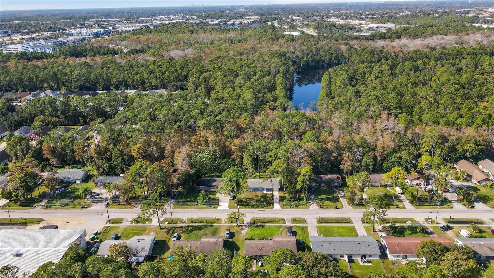 PALM LAKES ESTATES - Residential