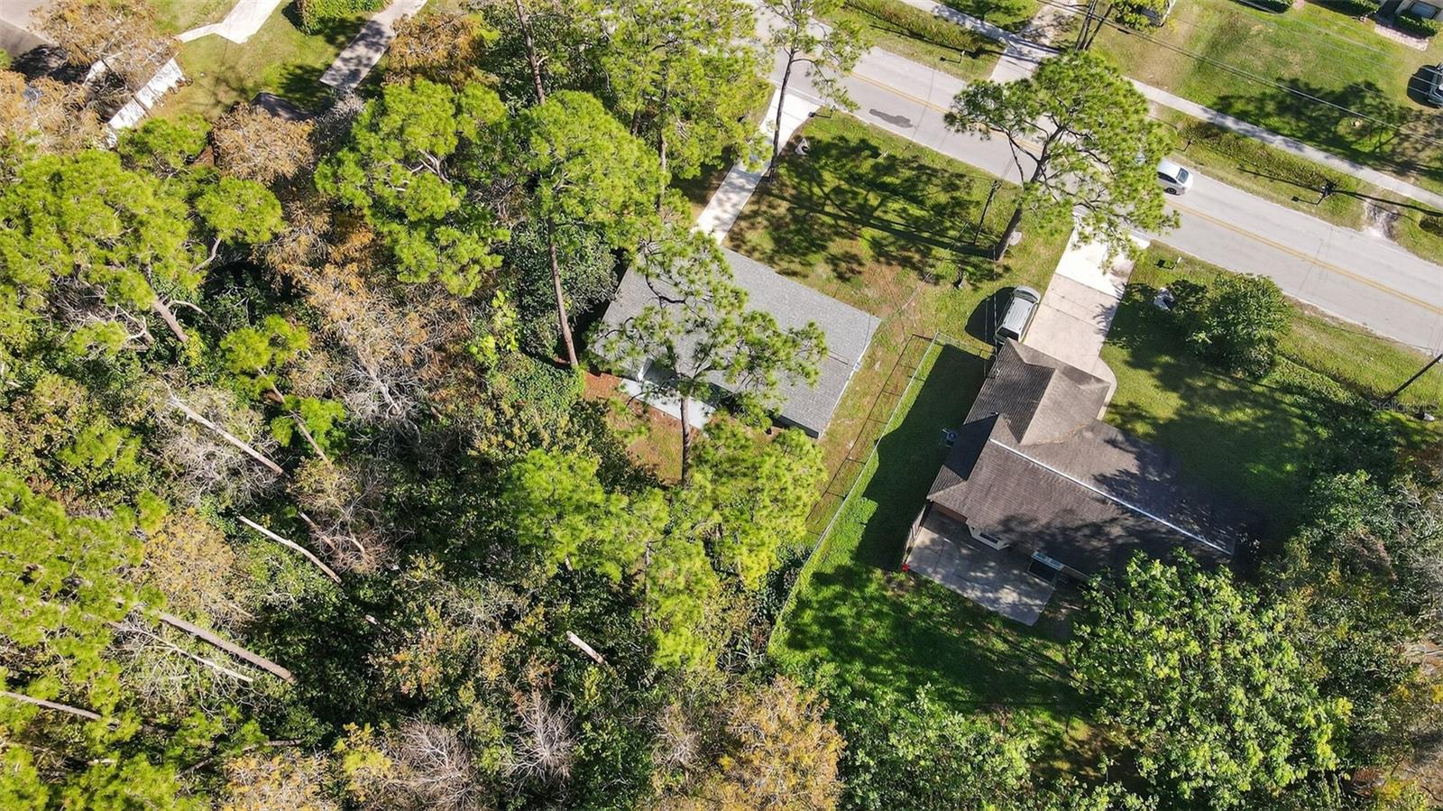 PALM LAKES ESTATES - Residential