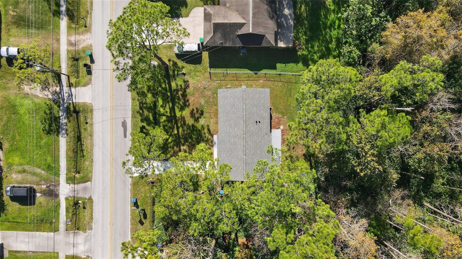 PALM LAKES ESTATES - Residential