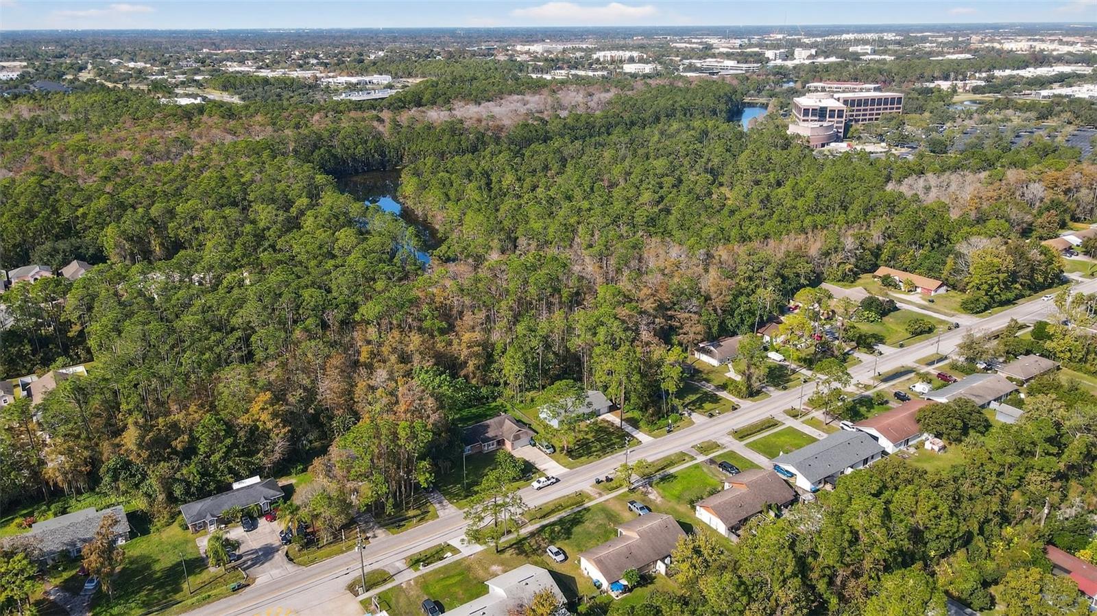 PALM LAKES ESTATES - Residential