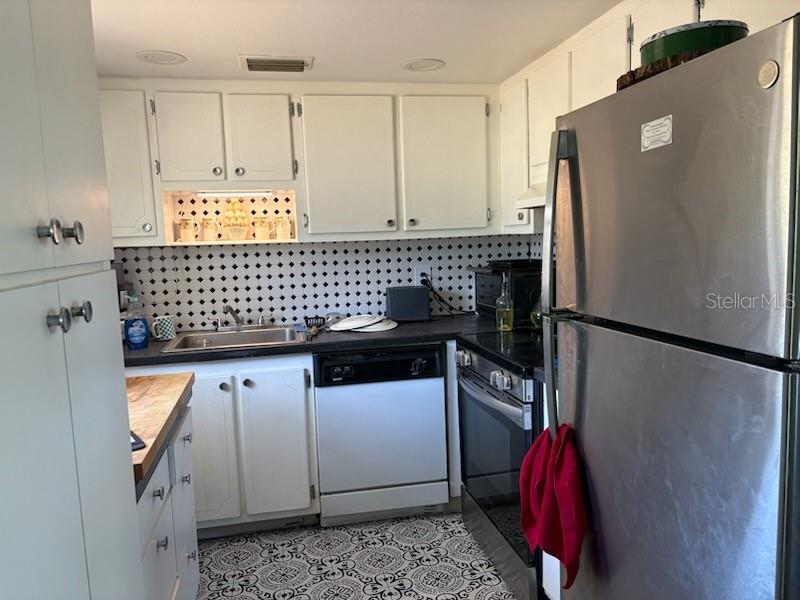 CAMBRIDGE I CONDO - Residential