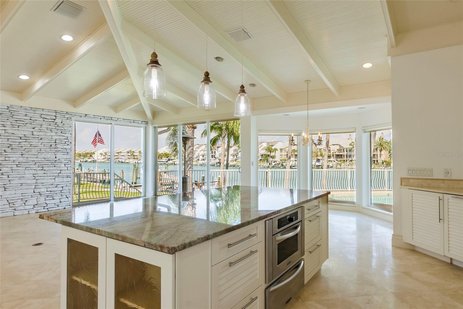 TIERRA VERDE UNIT 1 4TH REP - Residential