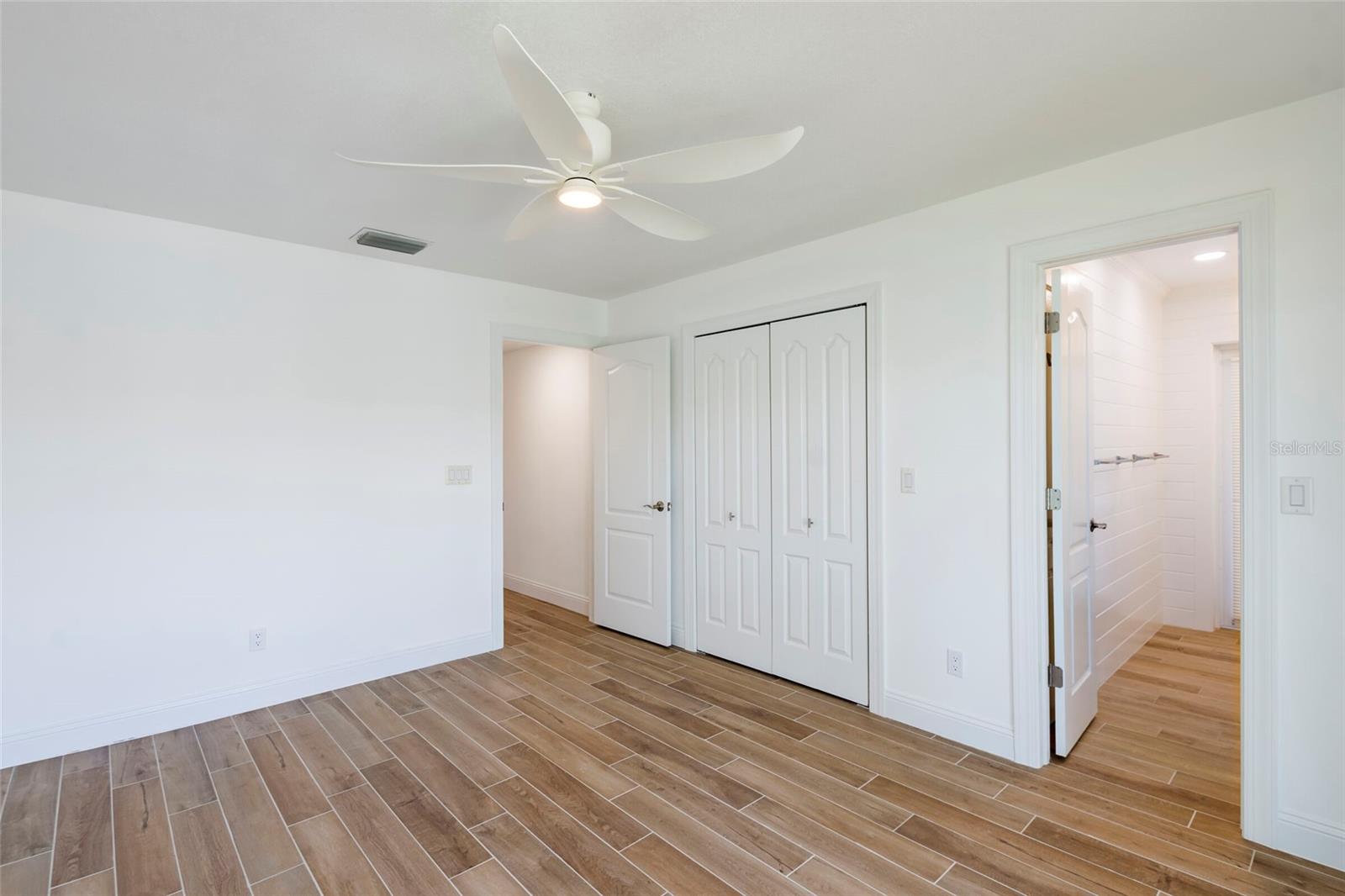 TIERRA VERDE UNIT 1 4TH REP - Residential