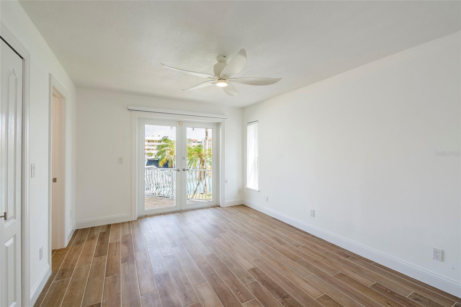 TIERRA VERDE UNIT 1 4TH REP - Residential