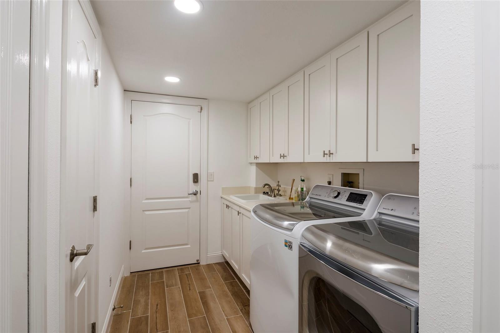 TIERRA VERDE UNIT 1 4TH REP - Residential