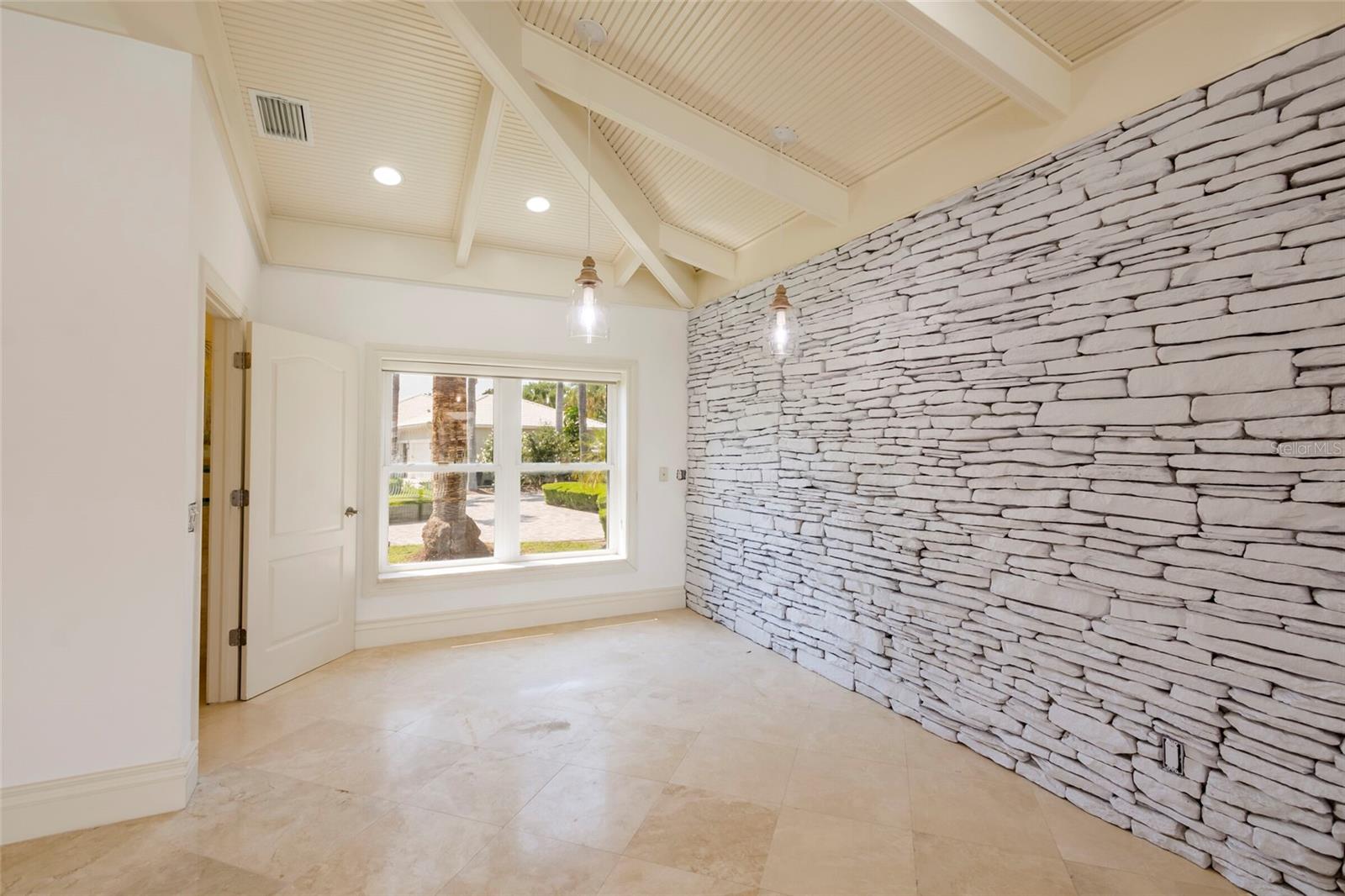 TIERRA VERDE UNIT 1 4TH REP - Residential