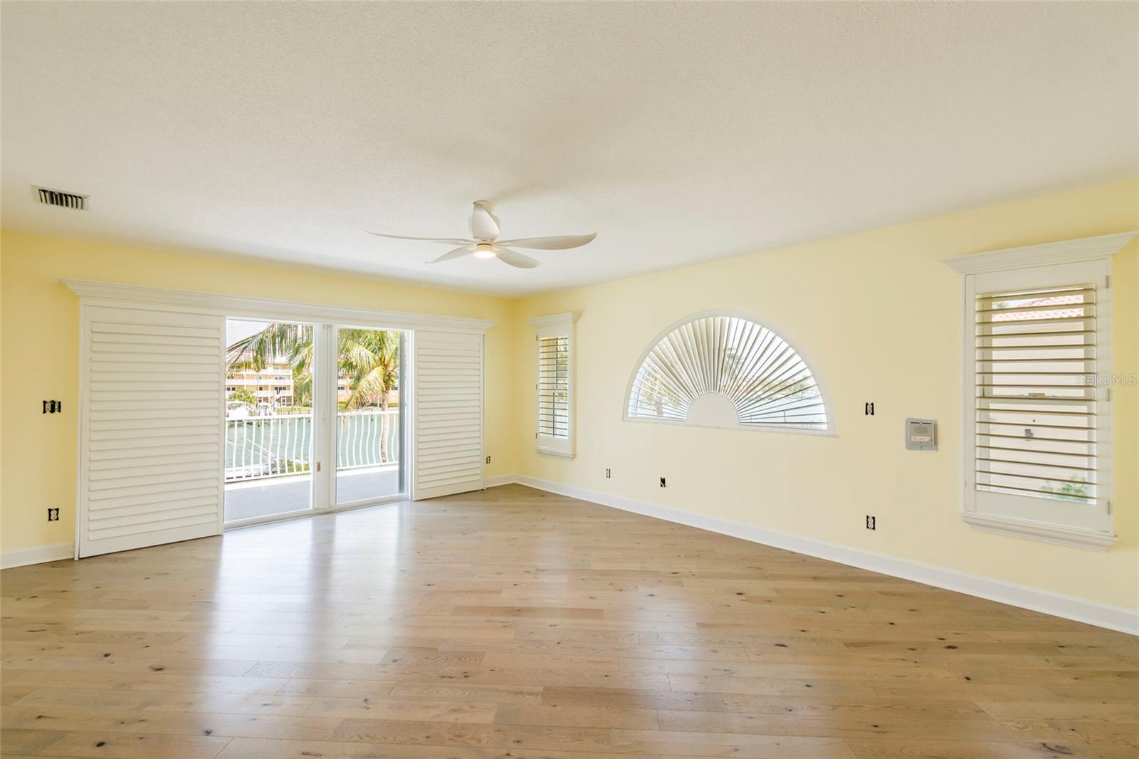 TIERRA VERDE UNIT 1 4TH REP - Residential