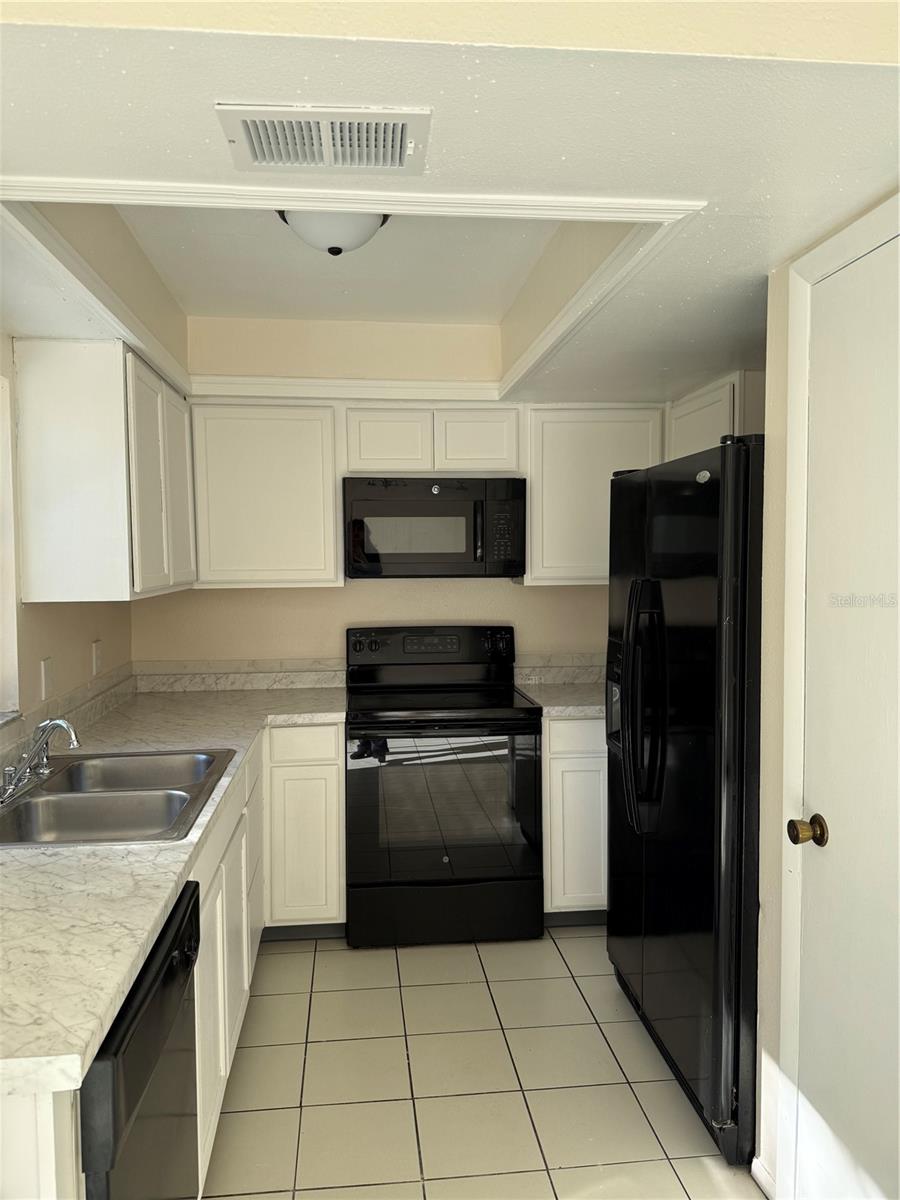 SUMMERSET - Residential