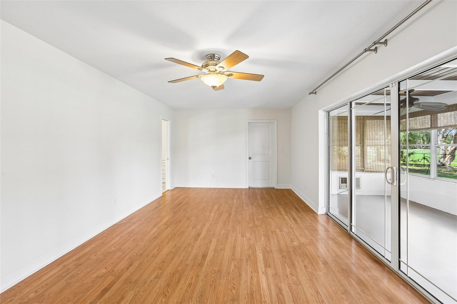 SEMINOLE LAKE GOLF & - Residential