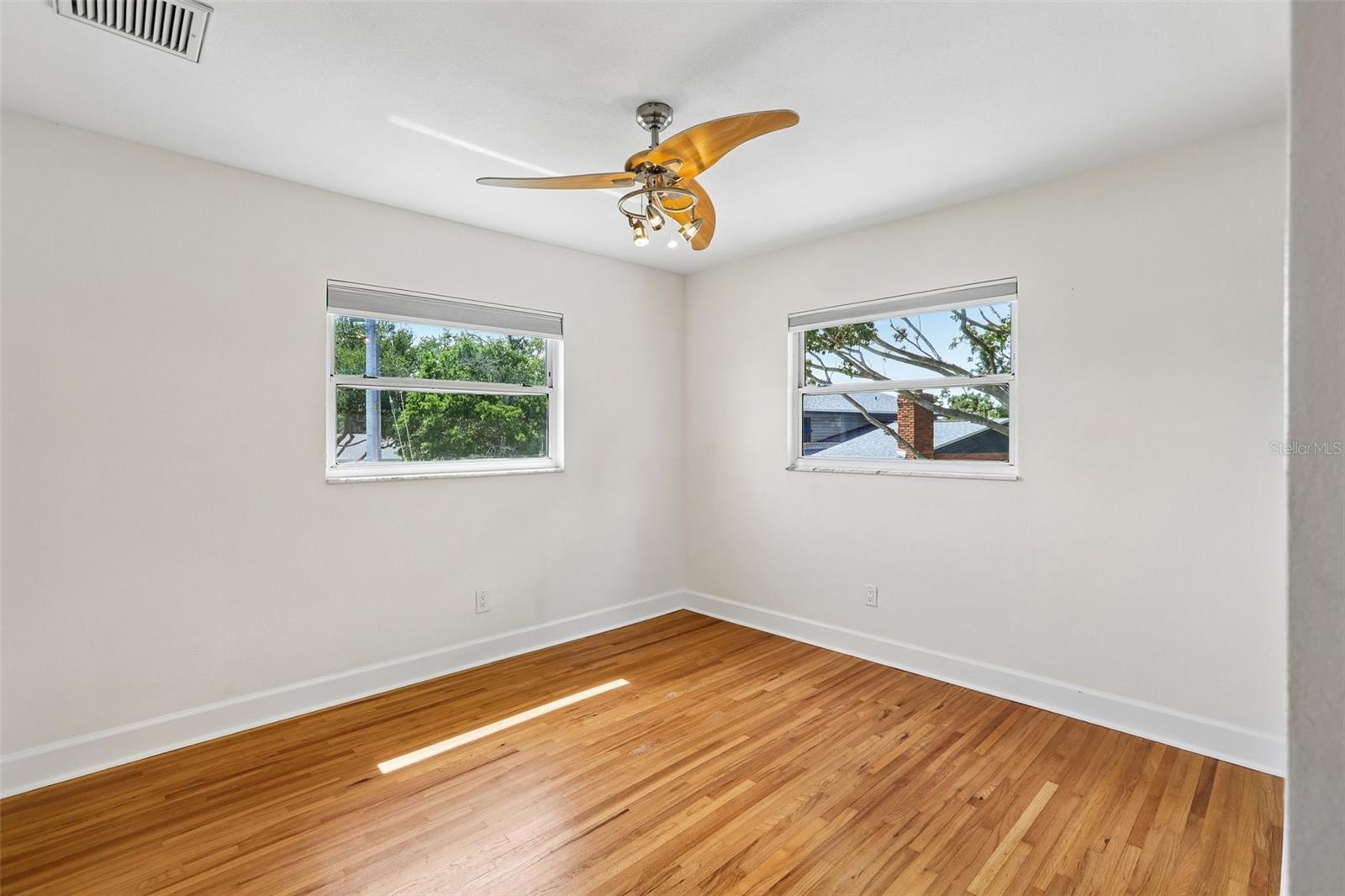 SEMINOLE LAKE GOLF & - Residential