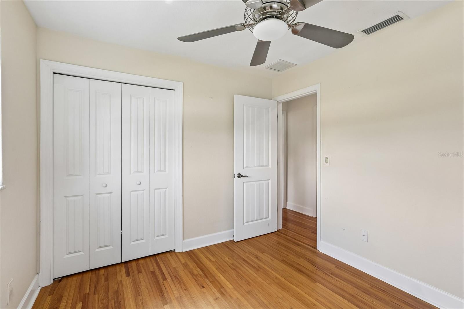 SEMINOLE LAKE GOLF & - Residential