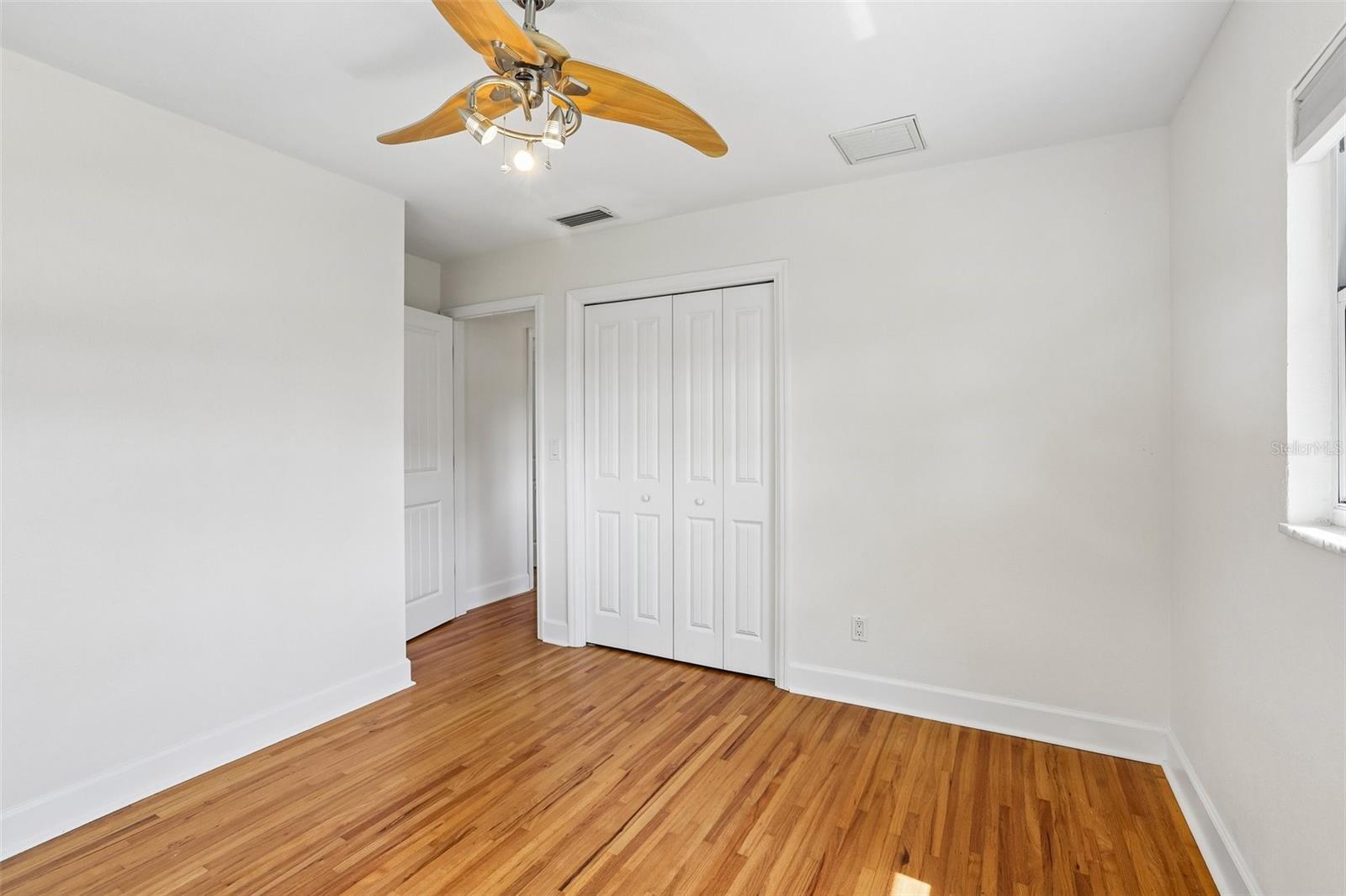 SEMINOLE LAKE GOLF & - Residential
