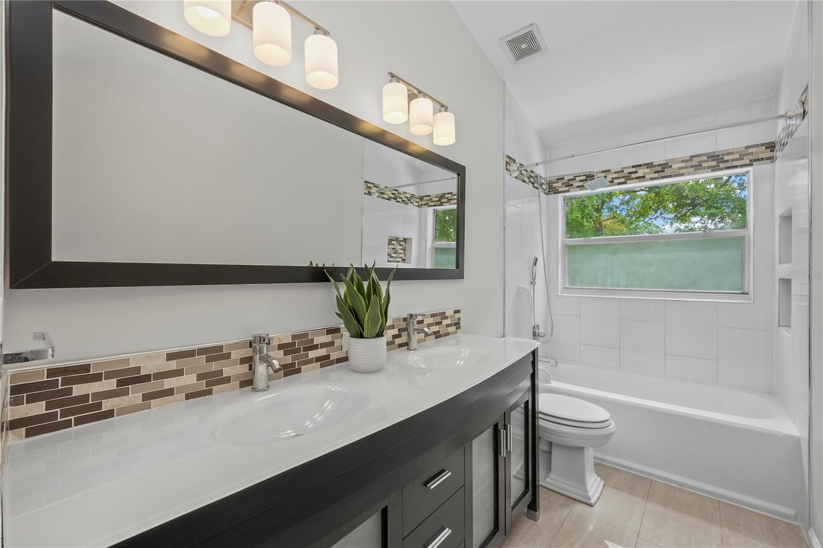 WINDSOR PARK AT THE EAGLES - Residential