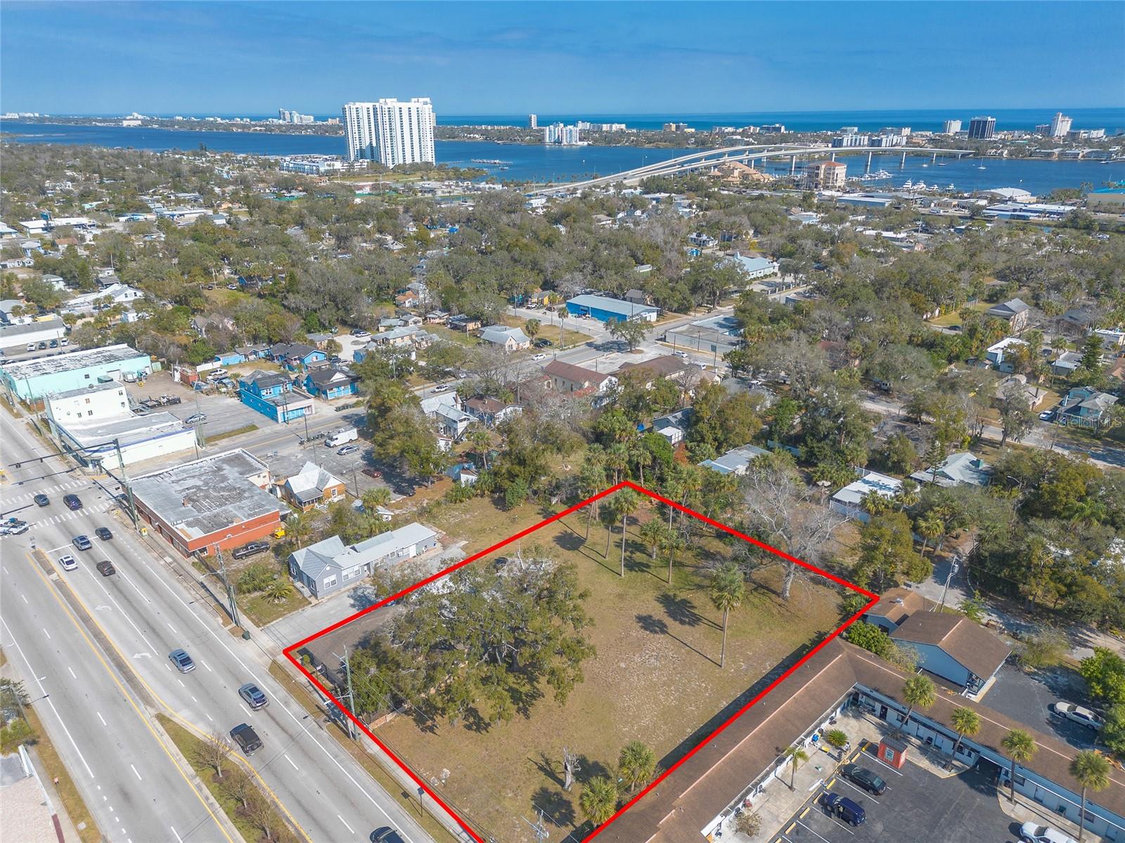 KINGSTON - Commercial Sale