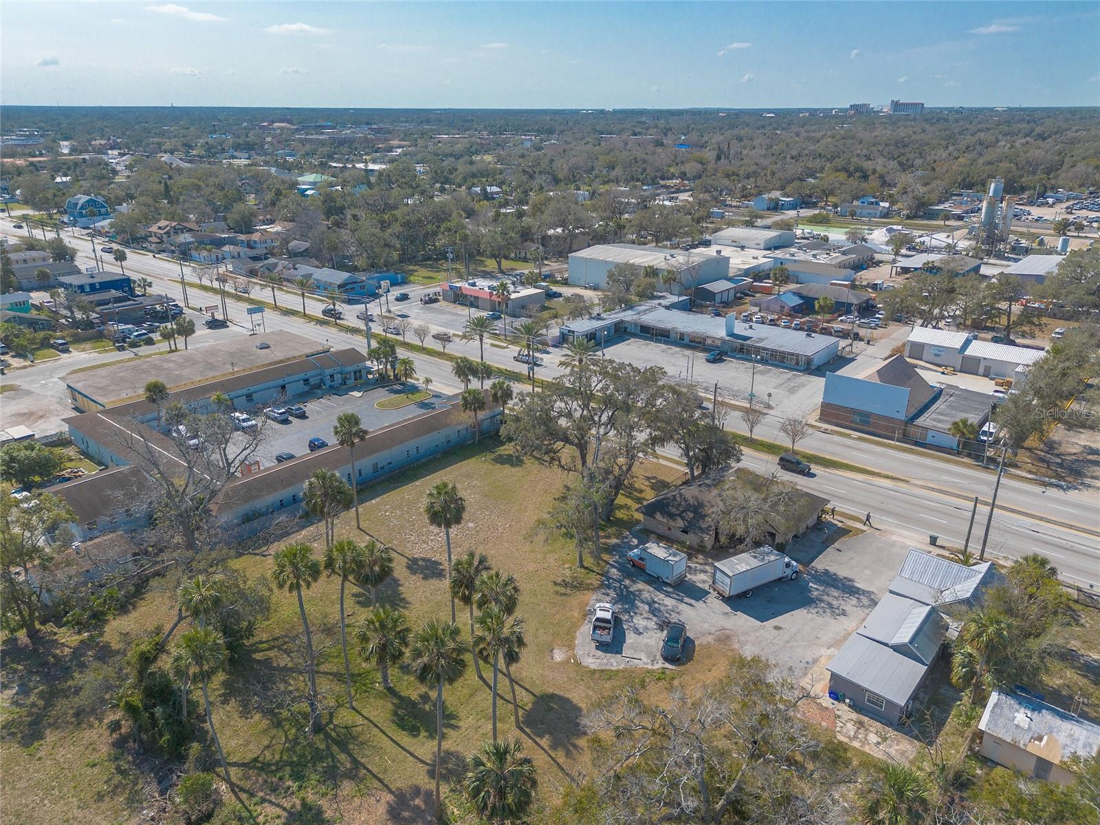KINGSTON - Commercial Sale