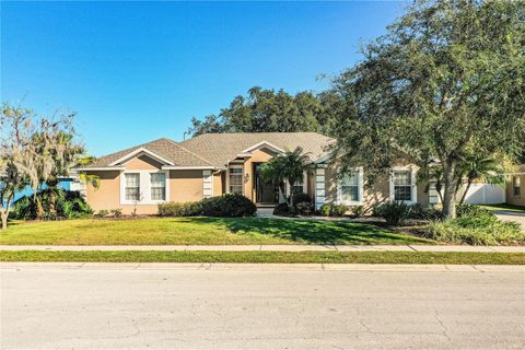 A home in LAKELAND