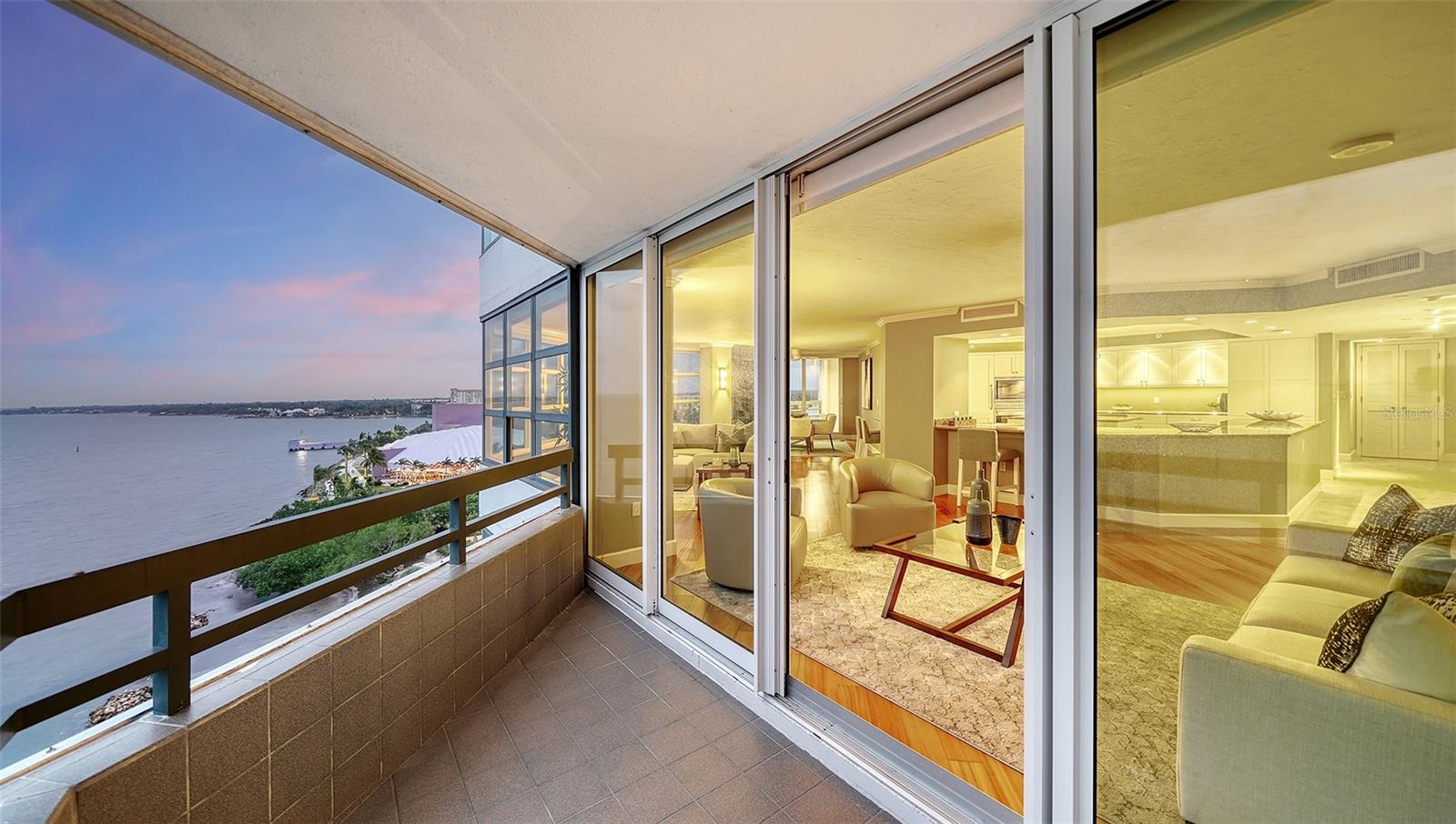 CONDO ON THE BAY TOWER II - Residential