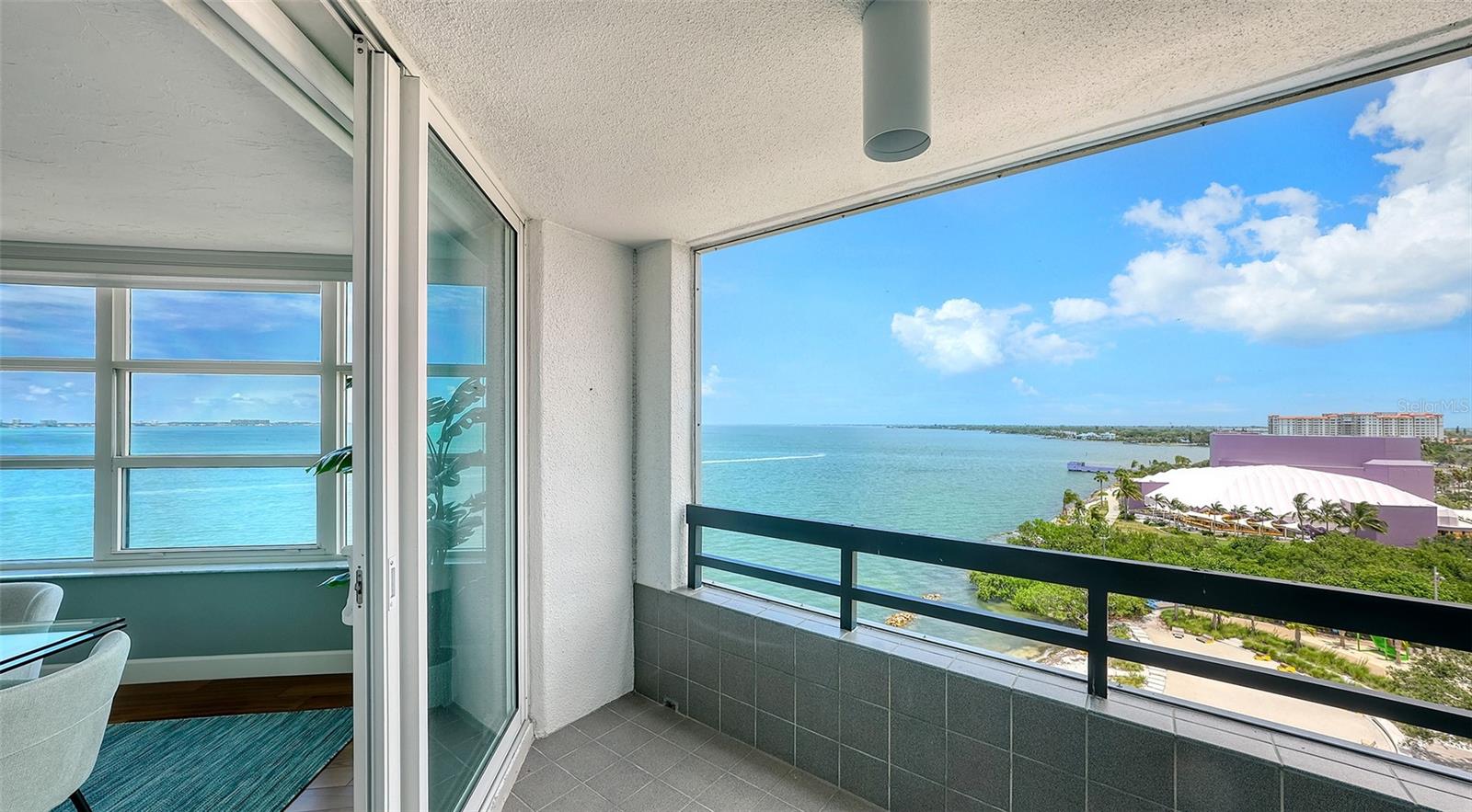 CONDO ON THE BAY TOWER II - Residential