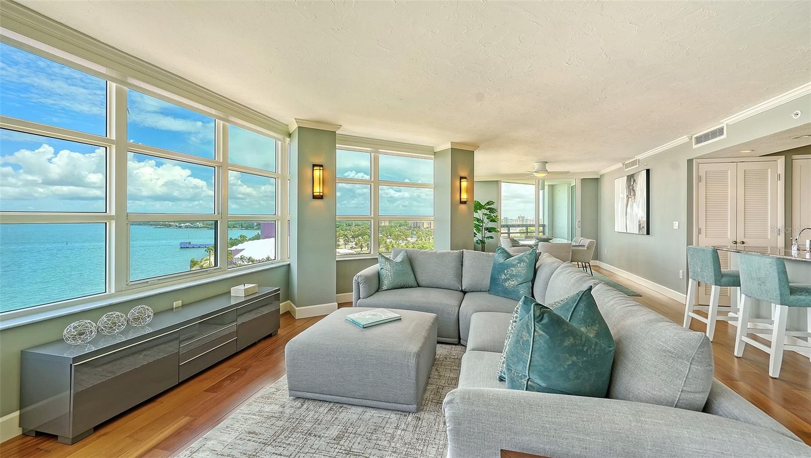 CONDO ON THE BAY TOWER II - Residential