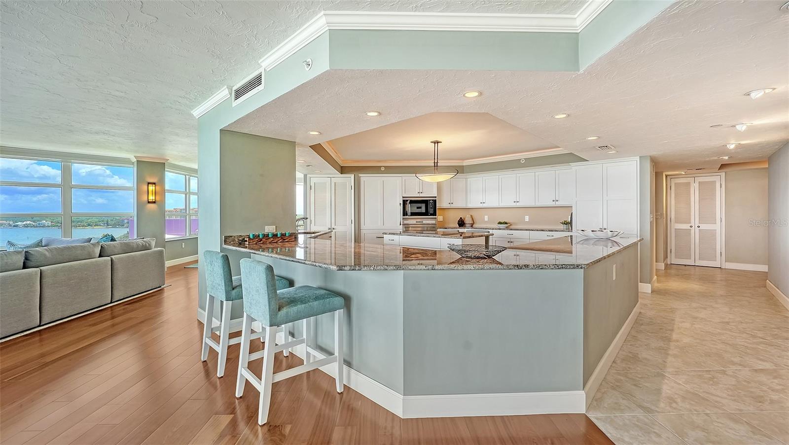 CONDO ON THE BAY TOWER II - Residential