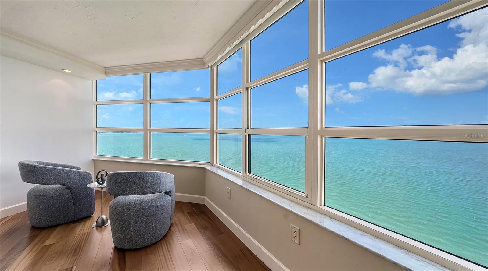 CONDO ON THE BAY TOWER II - Residential