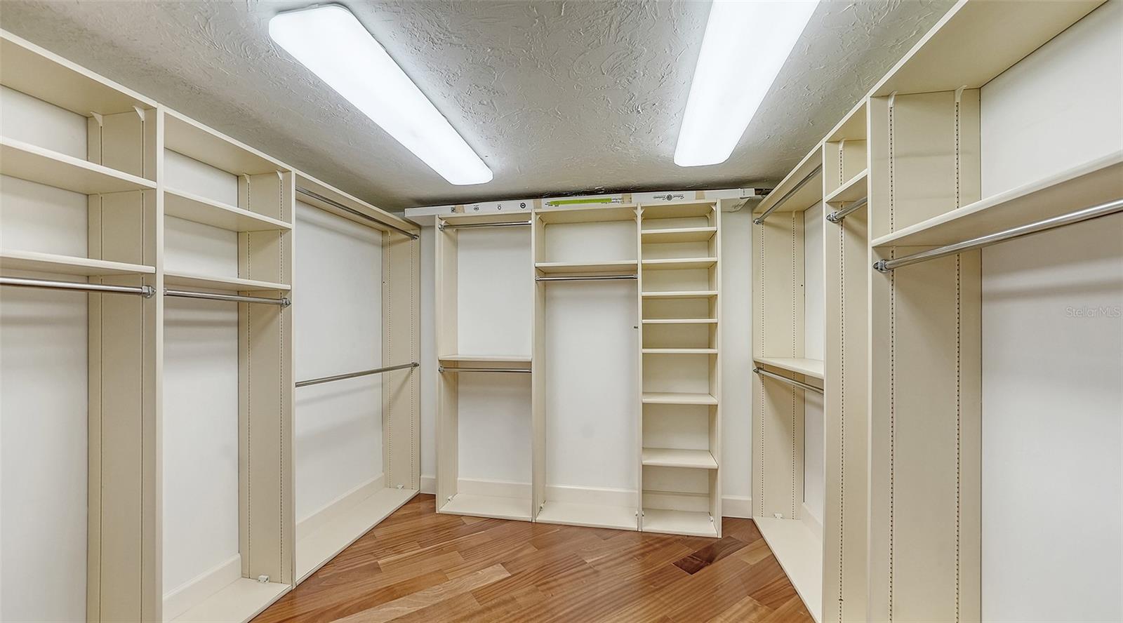 CONDO ON THE BAY TOWER II - Residential