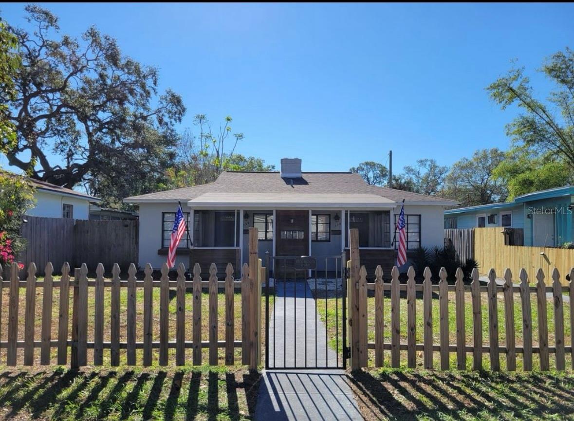 Fully Occupied - Excellent Cash Flow and Investment Opportunity without the worries of upkeep. This well updated property consists of 2 seperate duplex's and is a great opportunity to expand or start your investment portfolio with many opportunities! The front structure consists of a single story building with two 1bed 1bath units on each side. The back structure consists of another duplex with a 1 bed 1 bath main floor unit and a 2 bed 1 bath unit above. The profit possibilities are only limited by the creativity of the owner. This ideal location is in the vibrant Old SE Neighborhood and is a very short ride to downtown St. Petersburg which allows for quick access to entertainment, restaurants, tourist attractions, such as the Pier, Beach Drive and much more! While the city continues to grow with the ever expanding downtown area this opportunity is a part of St. Pete's rich expansion and a coveted opportunity for all types of investors.
