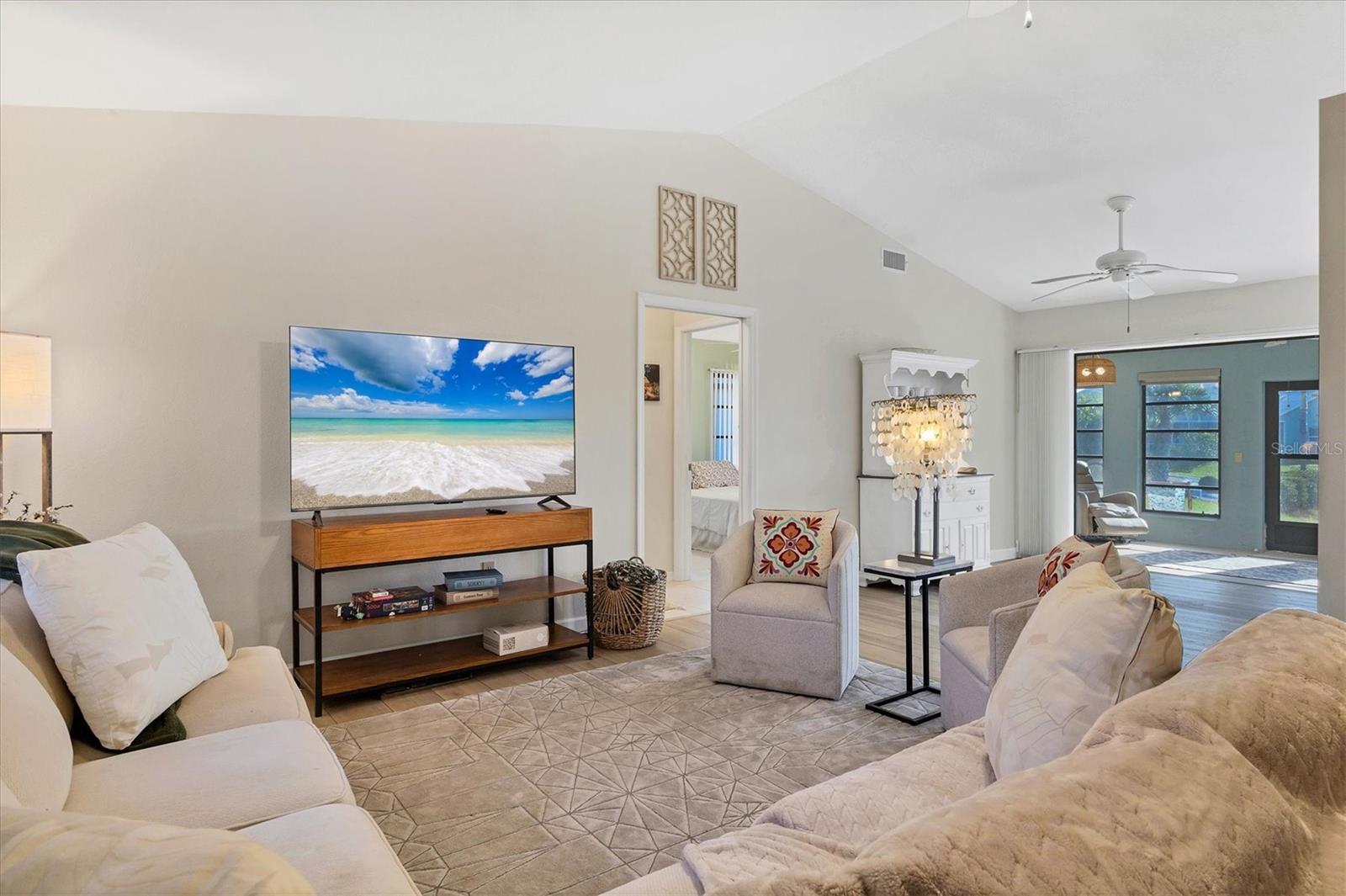 ROTONDA WEST PEBBLE BEACH - Residential