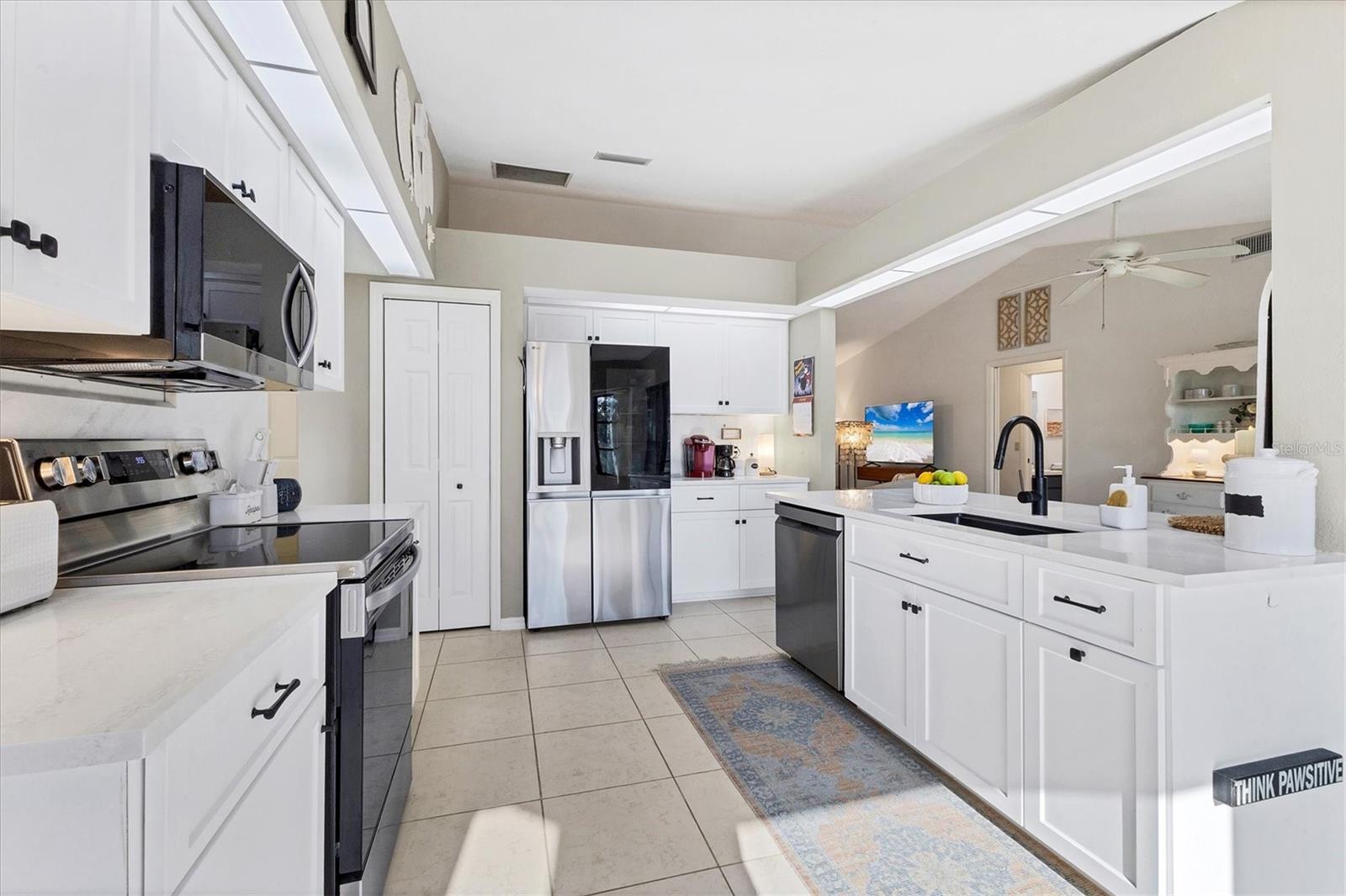 ROTONDA WEST PEBBLE BEACH - Residential