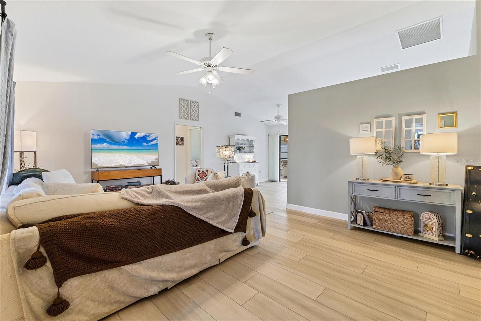 ROTONDA WEST PEBBLE BEACH - Residential