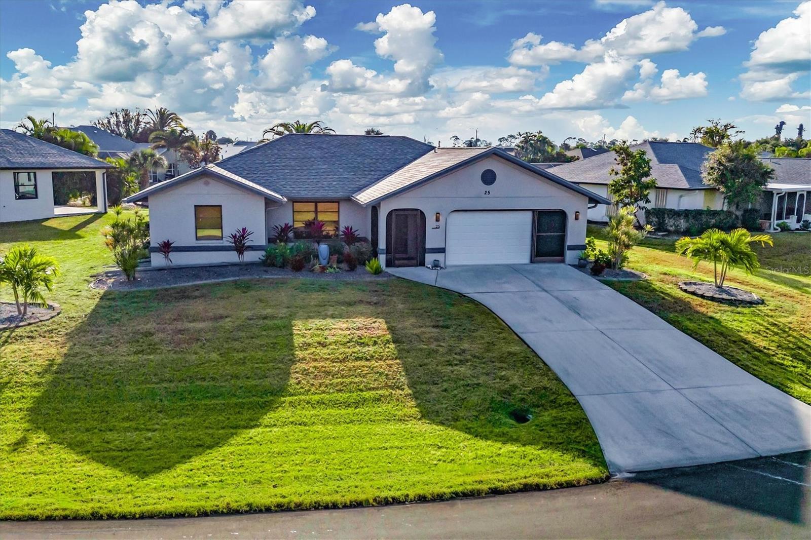 ROTONDA WEST PEBBLE BEACH - Residential