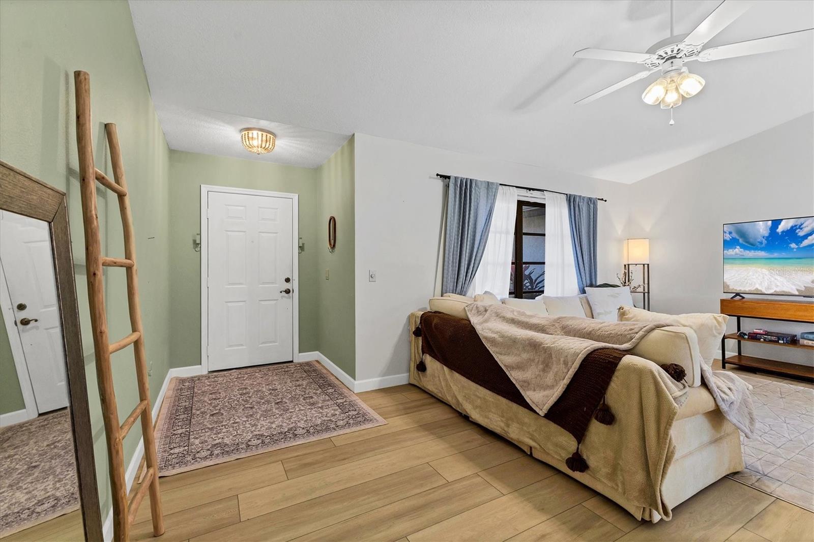 ROTONDA WEST PEBBLE BEACH - Residential