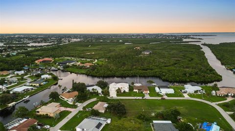 A home in PORT CHARLOTTE