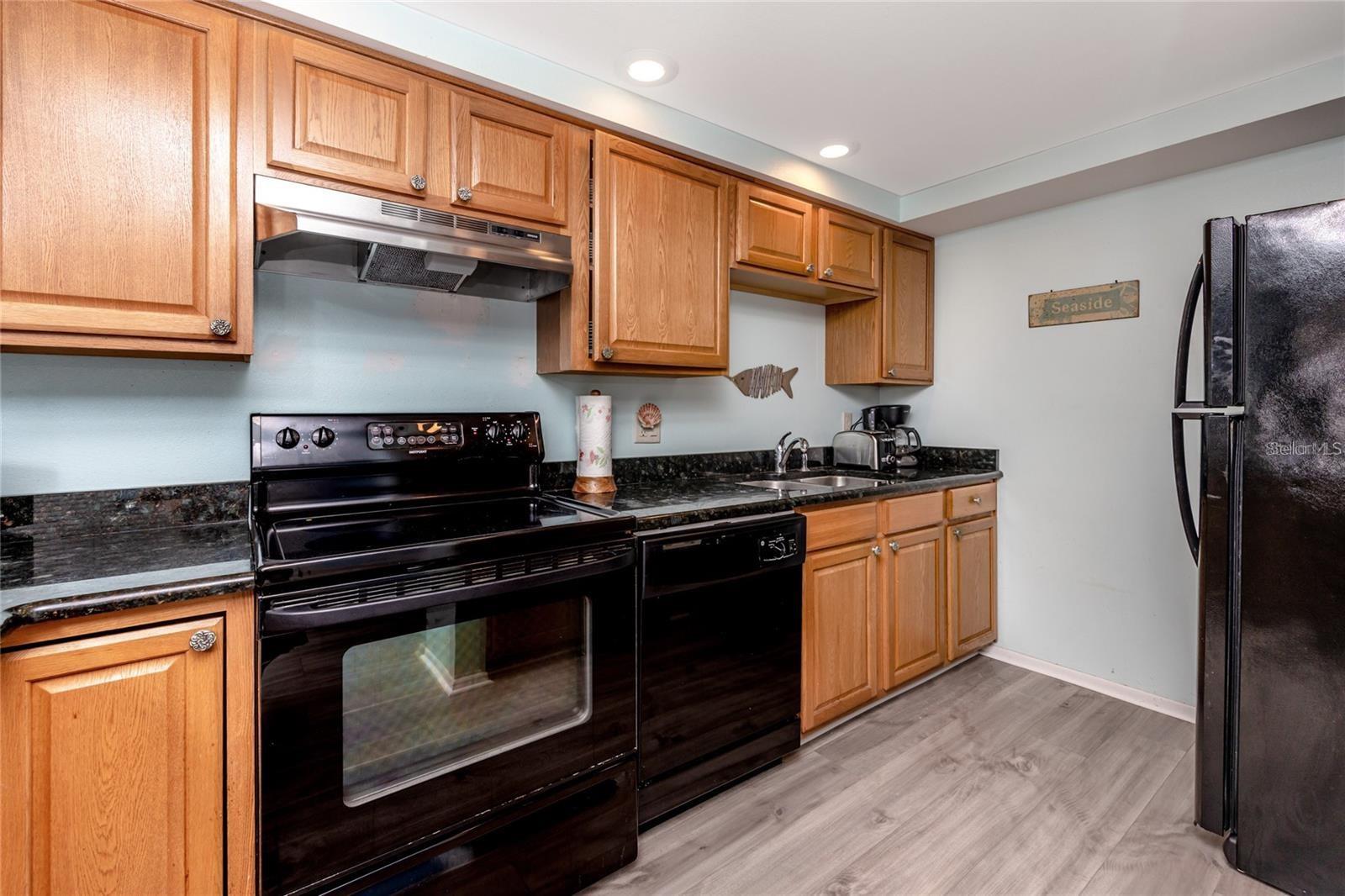 VILLA MADEIRA CONDO - Residential