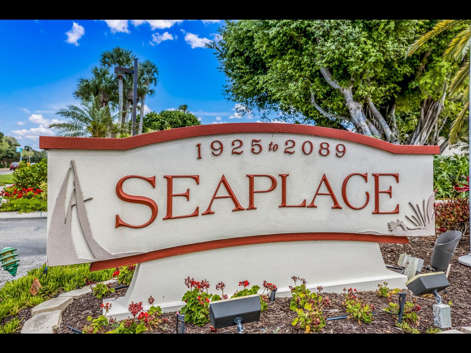 SEAPLACE II - Residential
