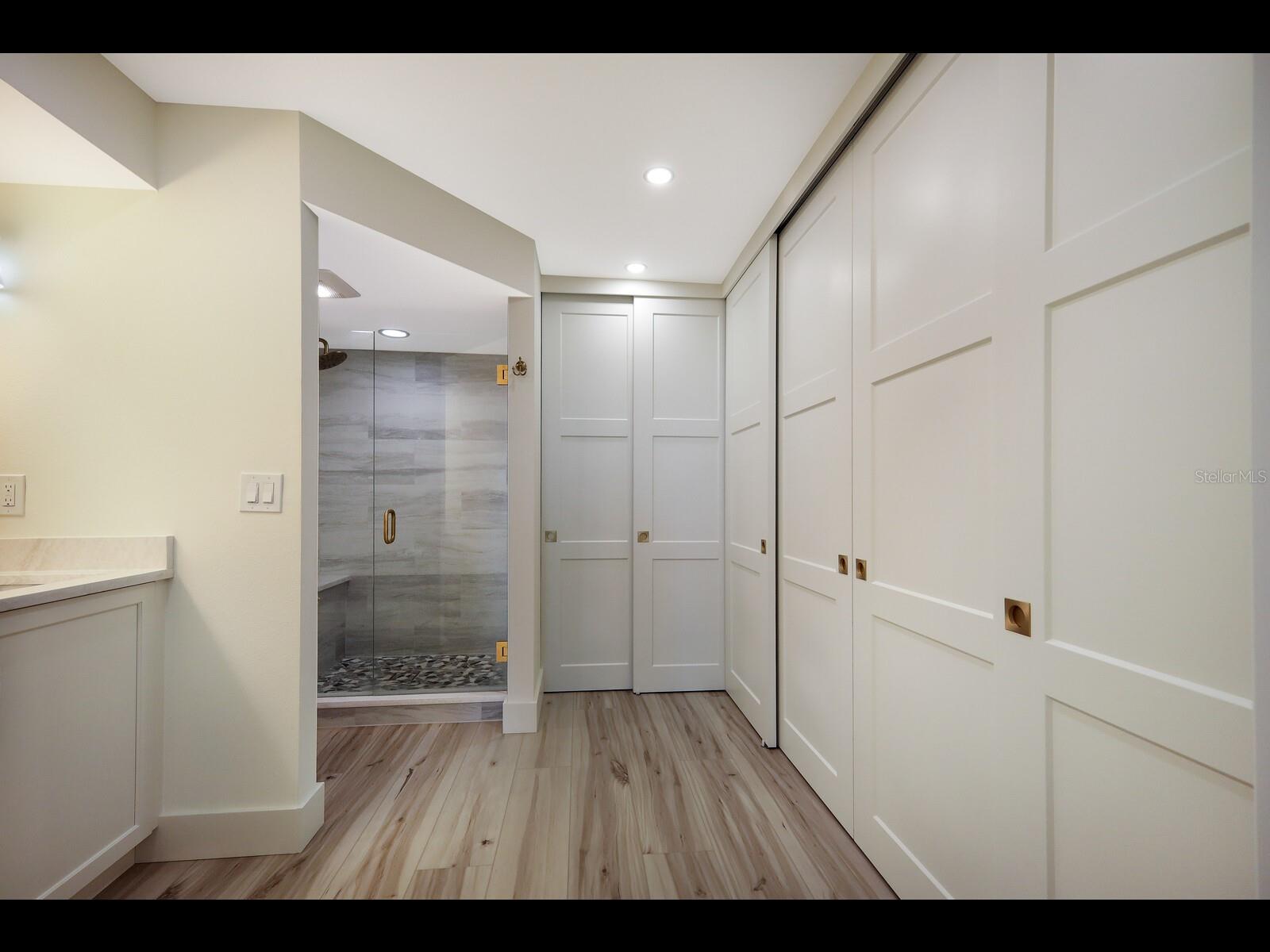 SEAPLACE II - Residential