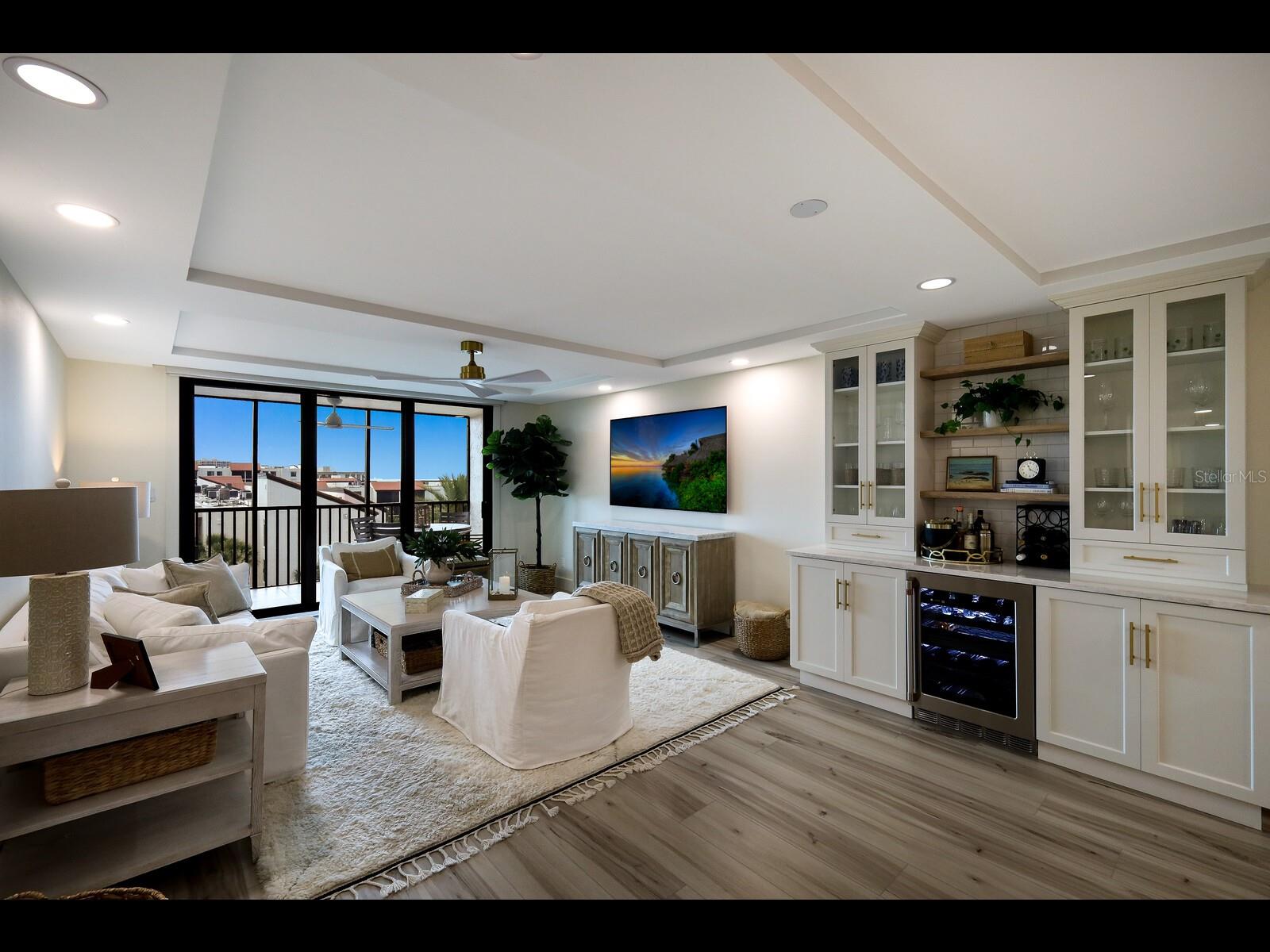 SEAPLACE II - Residential