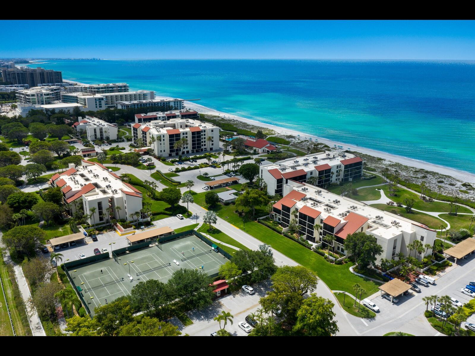 SEAPLACE II - Residential