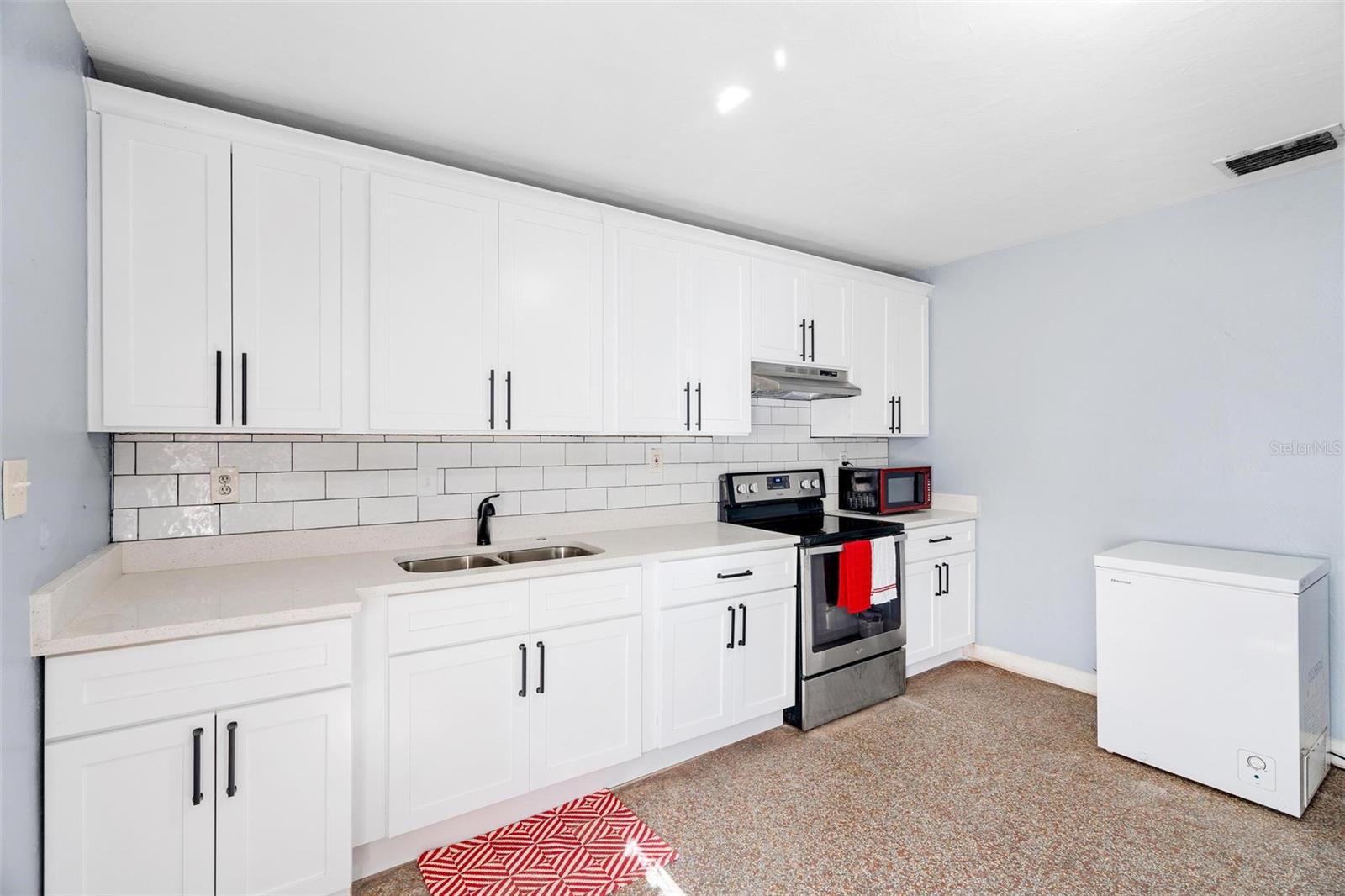 UNPLATTED - Residential Income