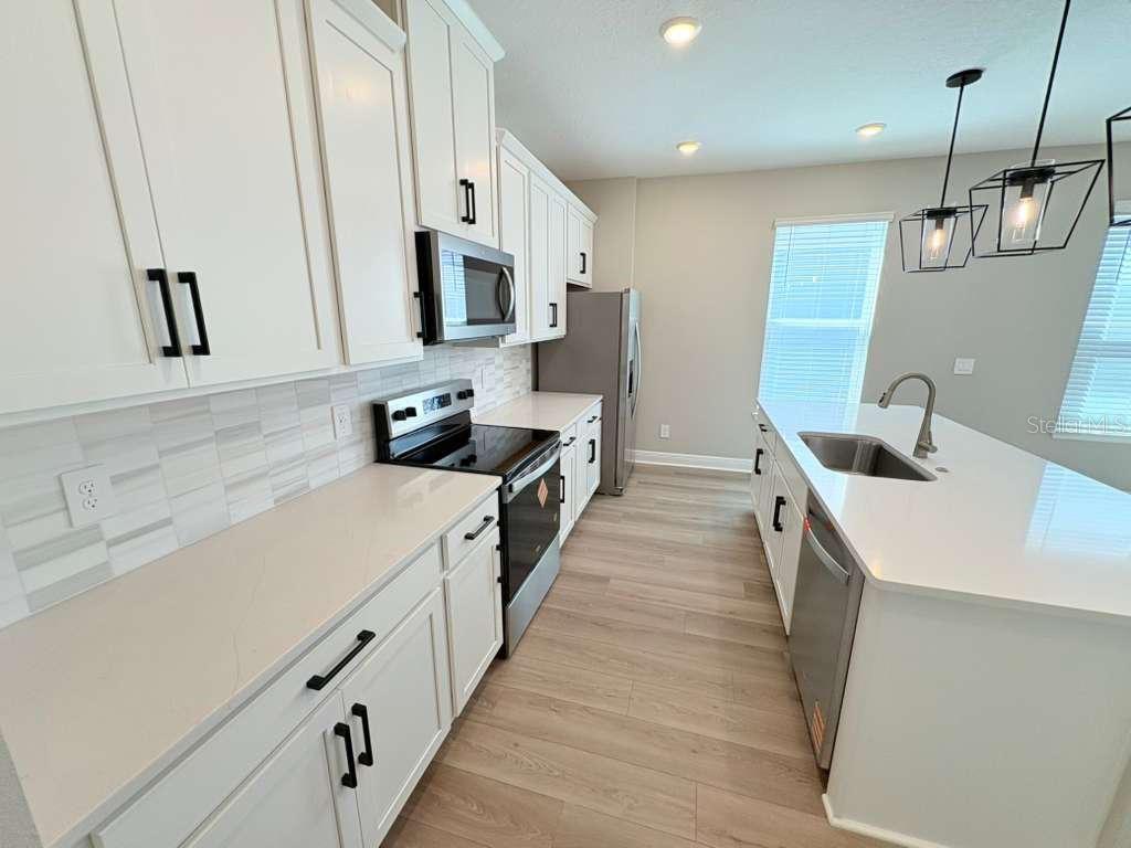 SILVERLEAF RESERVE/HAMLIN - Residential Lease