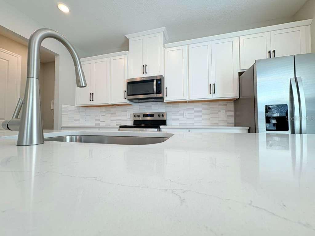 SILVERLEAF RESERVE/HAMLIN - Residential Lease